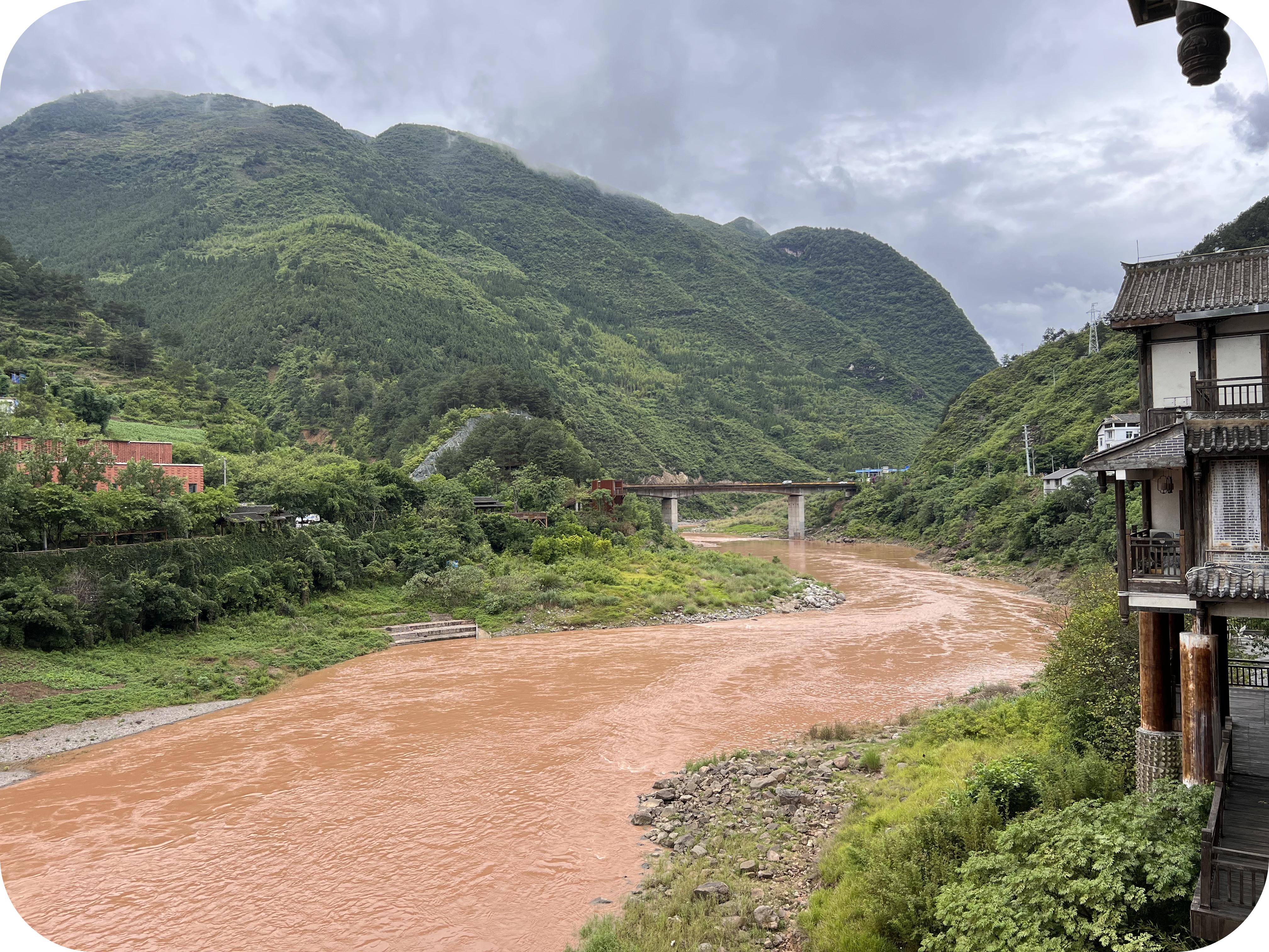 24小时，赤水河三变色